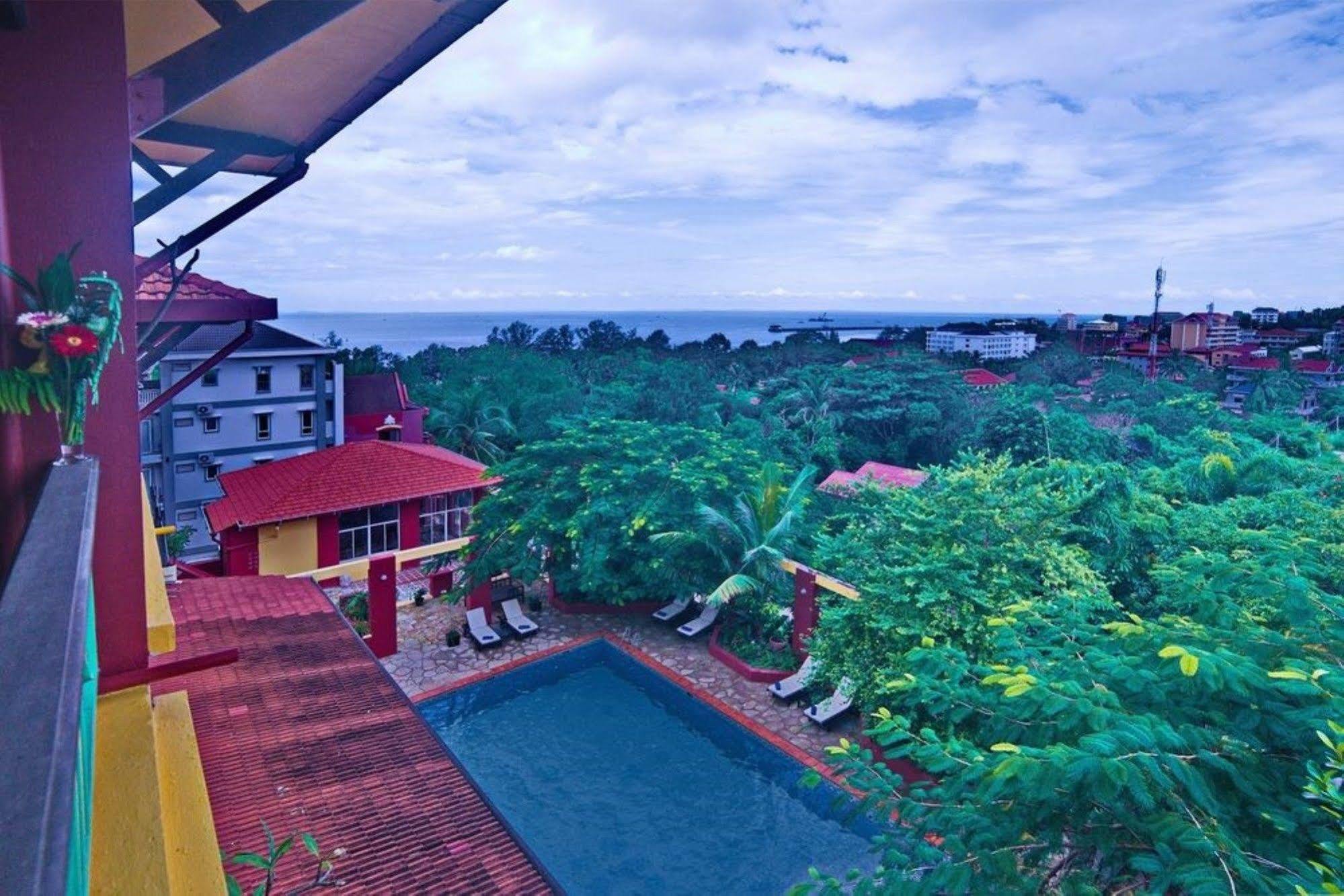 The Harbor Lights Palace Sihanoukville Kültér fotó